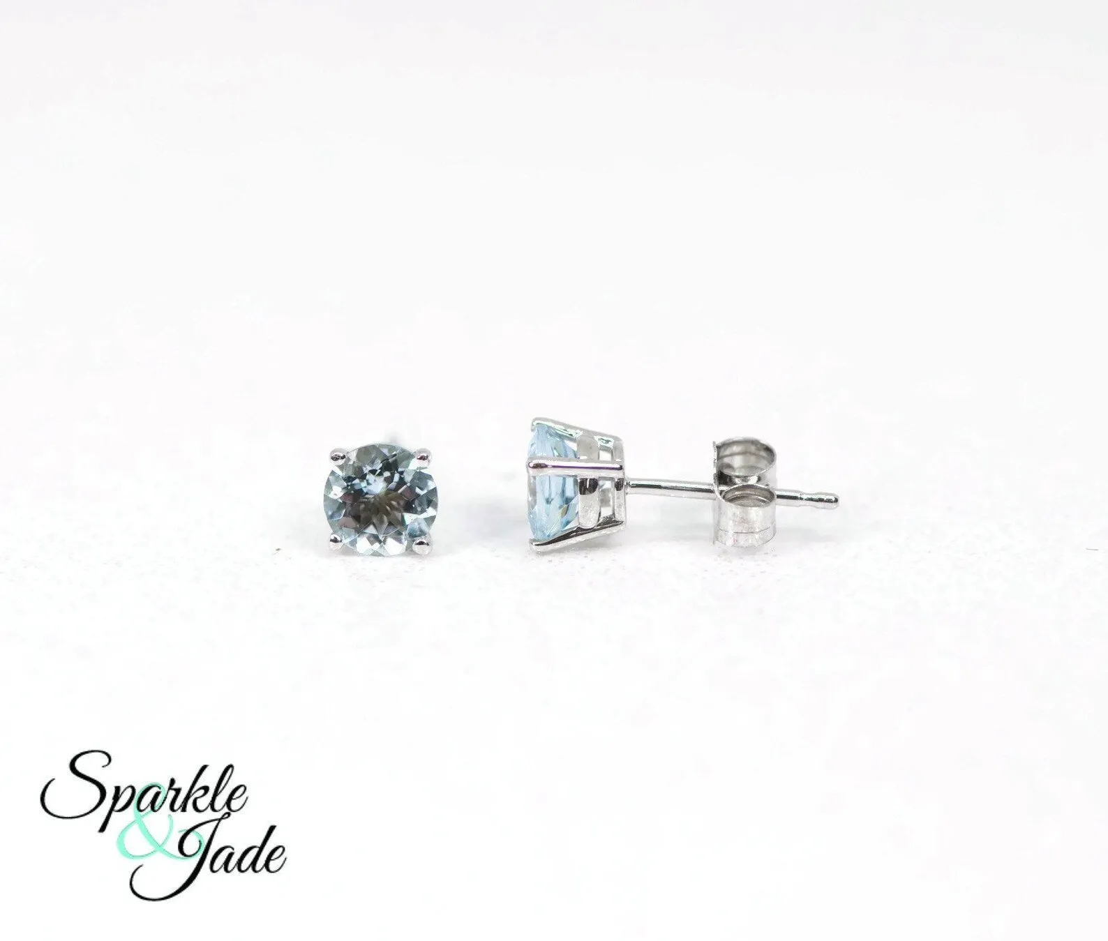 14k White Gold 4mm Round Aquamarine Basket Set Earrings